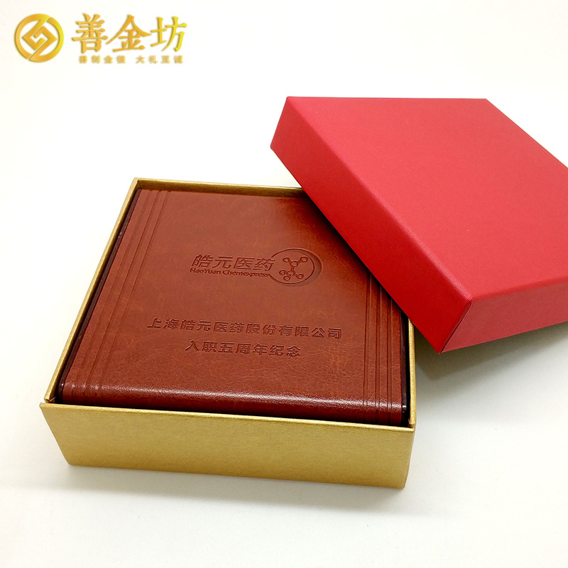 上海皓元醫(yī)藥入職五周年紀念章_ 銀章定制 紀念章制作 定做紀念章 制作紀念章 銀章制作