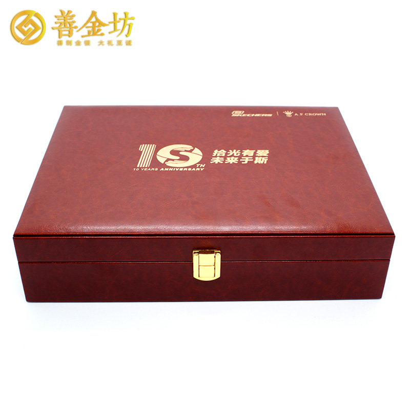 上海某公司定制銀質(zhì)紀(jì)念章500克_ 紀(jì)念章制作 定做紀(jì)念章 定制獎?wù)?定制紀(jì)念章 定制銀章 十周年 150mm